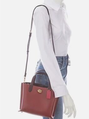 129-COACH Colorblock Leather Willow Tote 24
